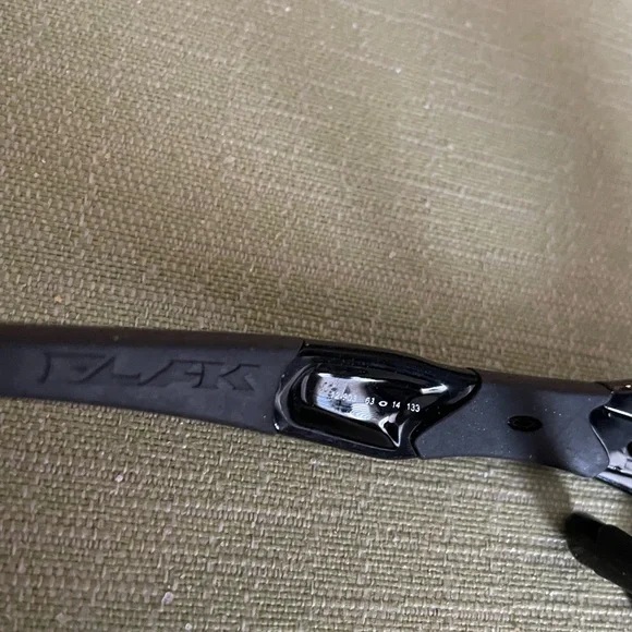 Oakley Polarized Flak 12-903 Polished Black Men's Sunglasses & Zip Case
